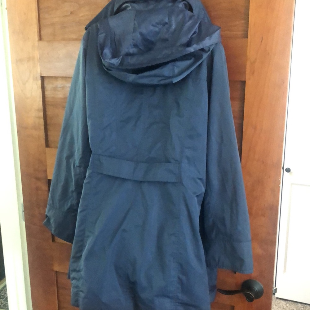 Rain jacket - Picture 2 of 6